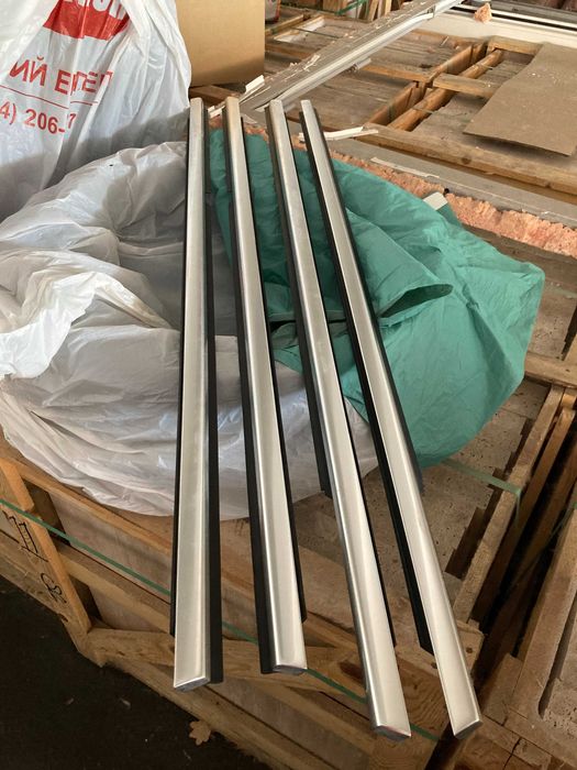 Стеклоуплотнитель хром VW Passat CC