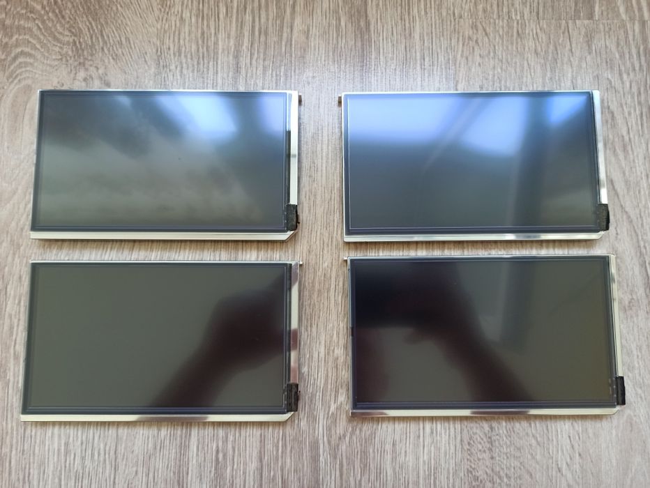 Екран з тачскріном для РНС510 RNS510