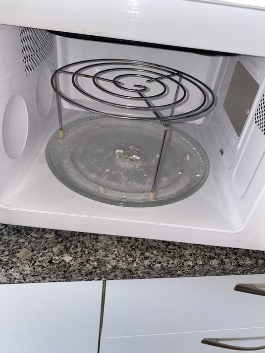 Microondas a funcionar