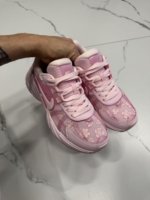 Nike V2K Pink Flowers