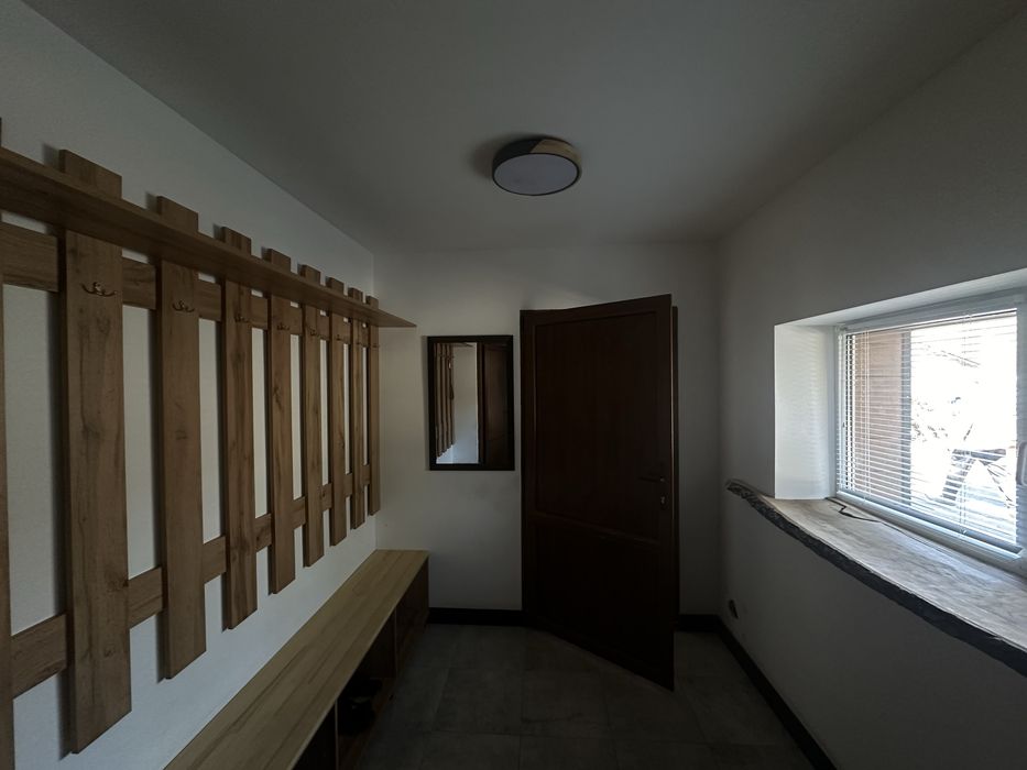 Двомісна кімната номер для відпочинку на березі озера з альтанкою