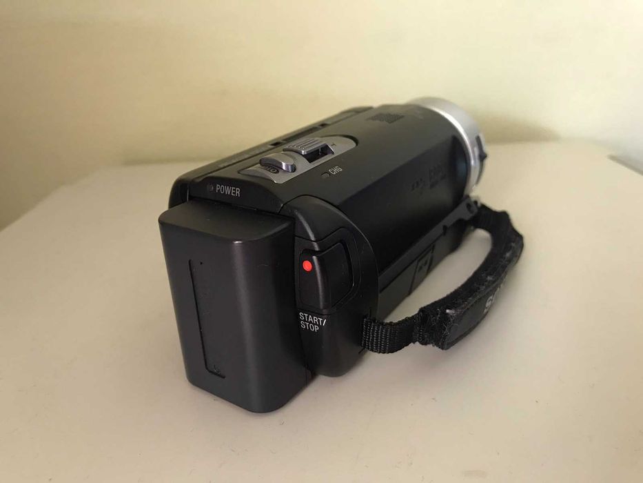 Цифровая видеокамера Sony HDR-PJ5