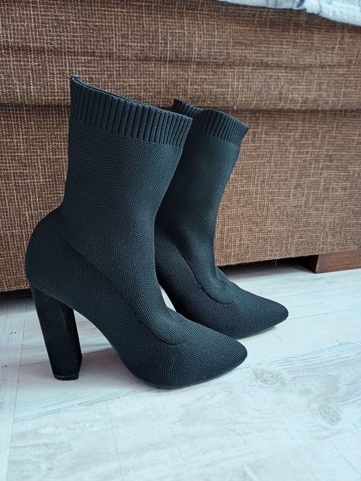 Buty botki czarne na obcasie. Eleganckie rozmiar 37
