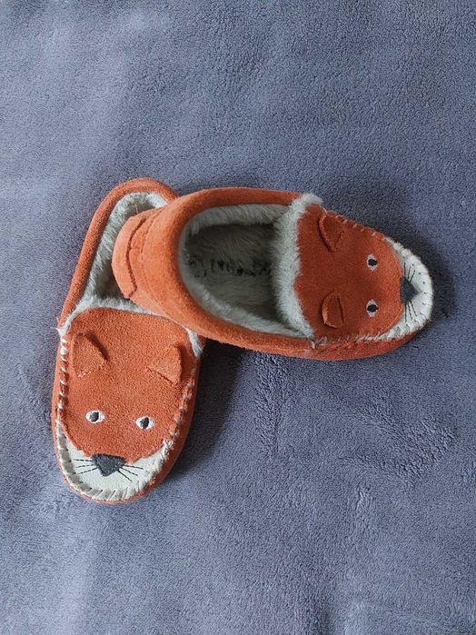 Zamszowe kapcie lisek