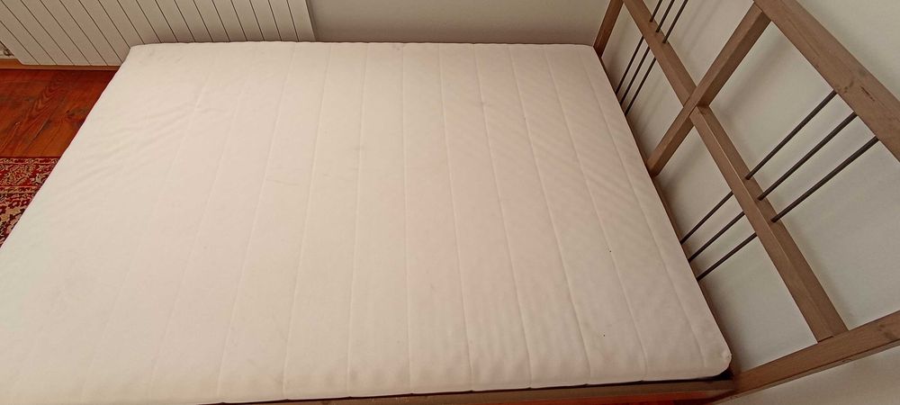 łóżko 140X200 z materacem