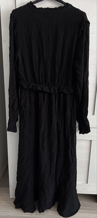 Sukienka midi Pieces czarna