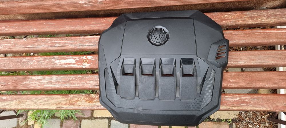Декоративна кришка двигуна автомобілів VAG (Volkswagen Audi Group). сумісна з двигунами 1.8/2.0 TSI/TFSI.