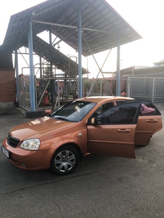 Продаю машину Chevrolet Lacetti