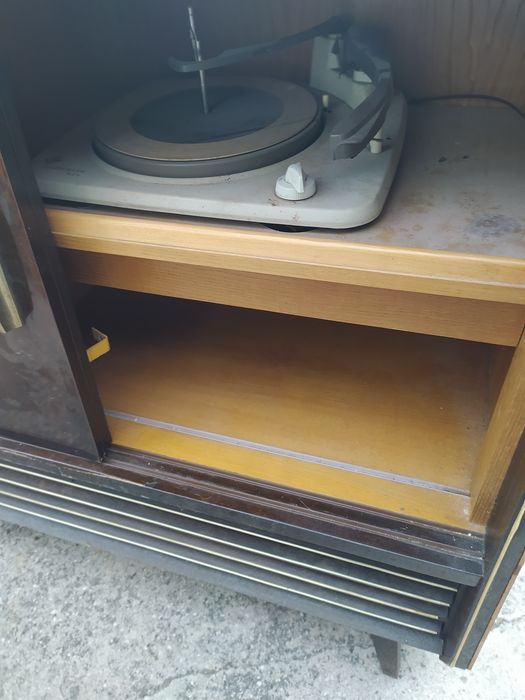 Móvel rádio vintage