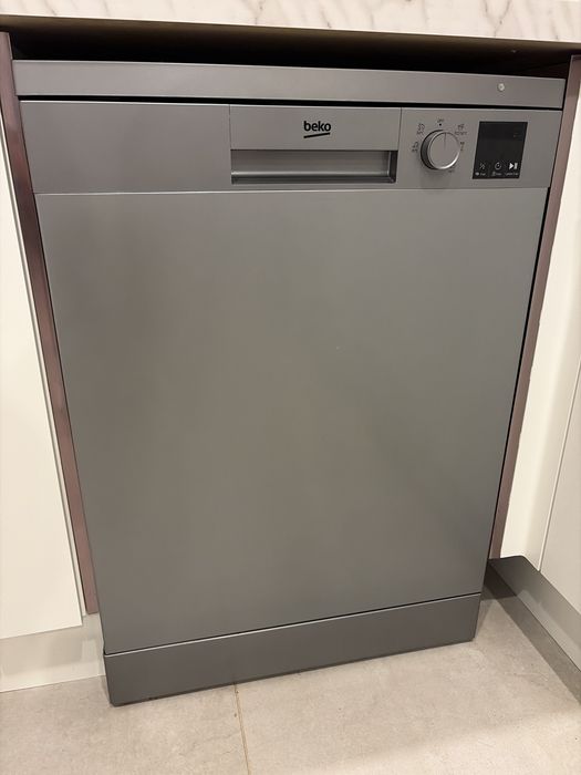 Zmywarka Beko DVN05320S 59,8cm Kosz na sztućce