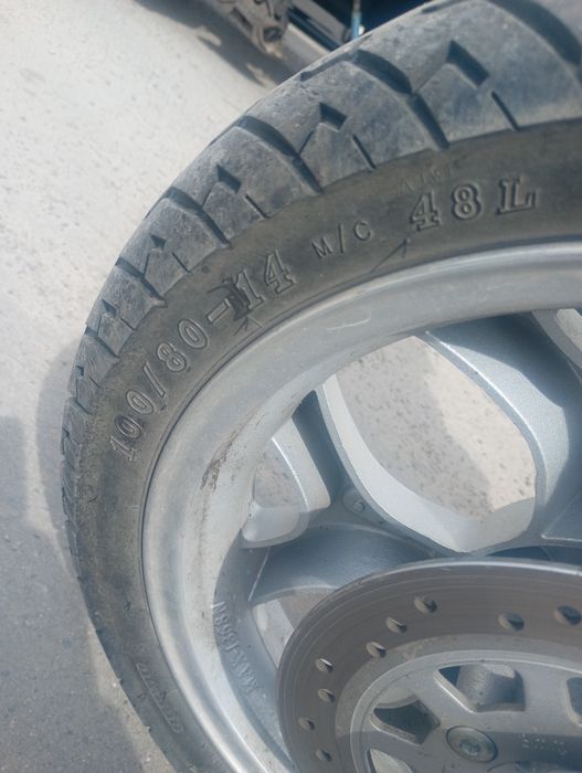 Скутер 150 кубів в хорошому стані на регестрації