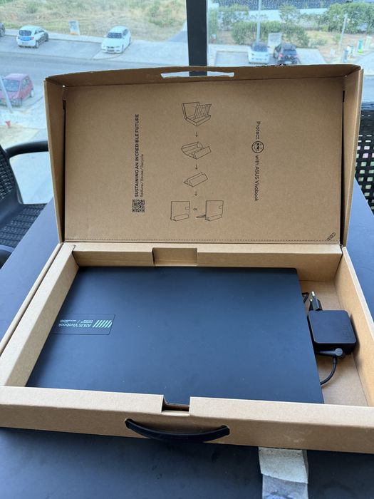 Notebook ASUS Vivobook AMD Ryzen + Radeon Graphics - Como Novo / Na Caixa