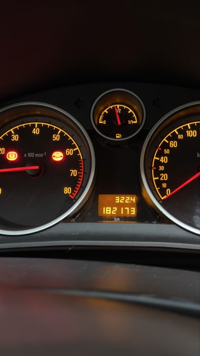 Opel Astra GTC 1.4