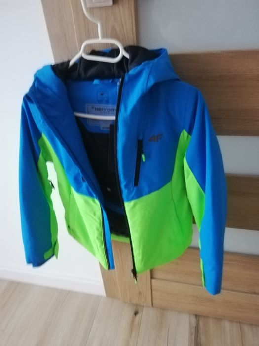 Kurtka narciarska rozmiar 140 nowa