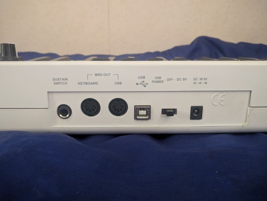 Міді клавіатура Miditech i2 Control-61