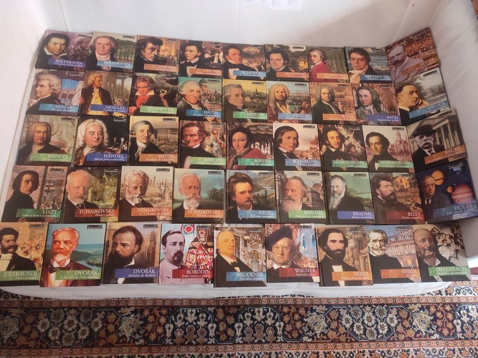 Vendo CDs antigos de música clássica