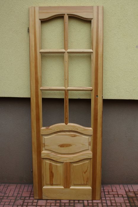 drzwi drewniane świerk prawe