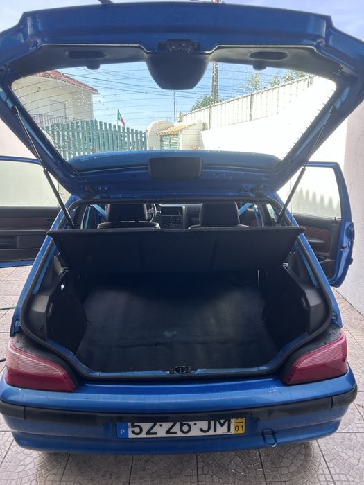 Pegueor 106 comercial