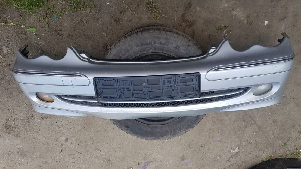 Mercedes W203 744 Zderzak Przód Halogeny Lift