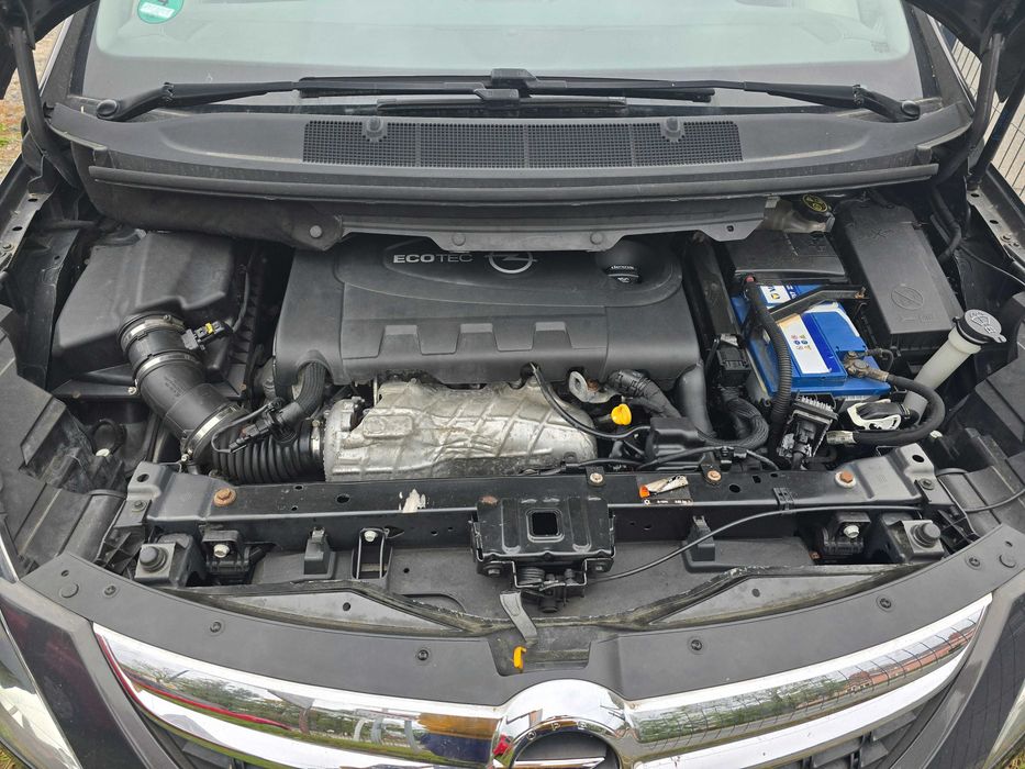 Opel Zafira C 2014r 2.0 CDTI 165KM Cosmo Alu 17 Kamera PDC 7 miejsc Polecam