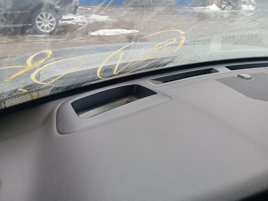 Салон Land rover discovery sport l550