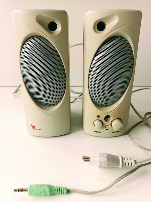 2 Speaker Columns