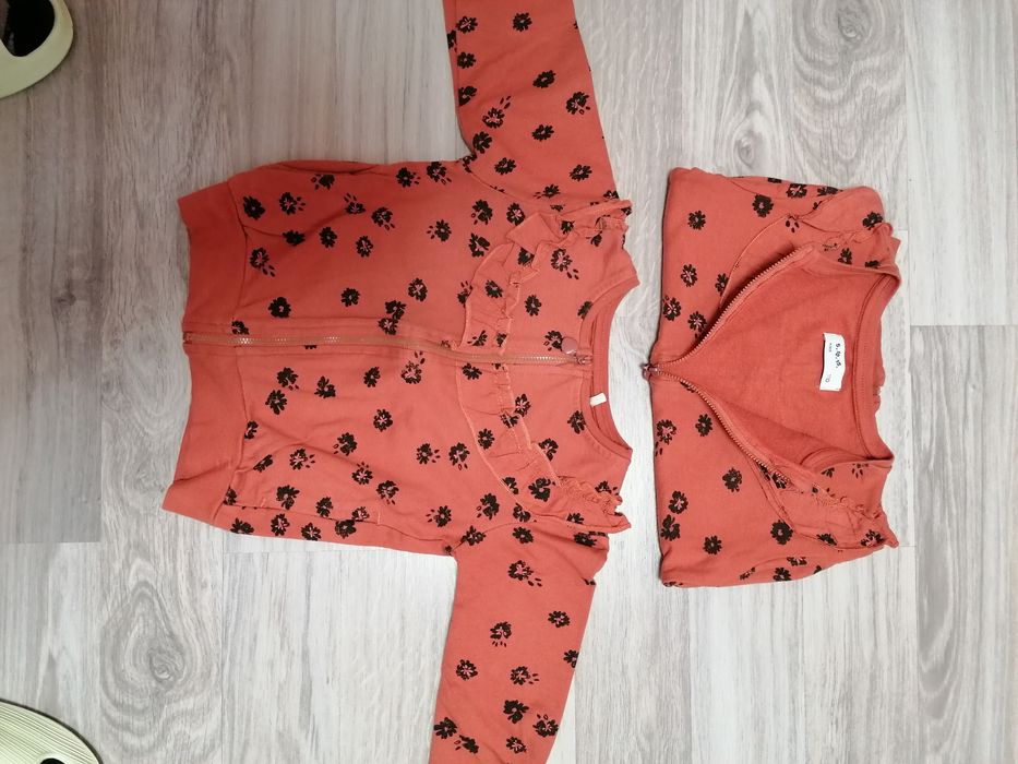 Bluzy dla bliźniaczek. Rozmiar 110