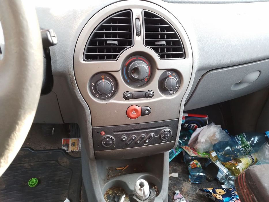 RENAULT MODUS 1.5Dci 08-12 LIFT RADIO (TEKND)