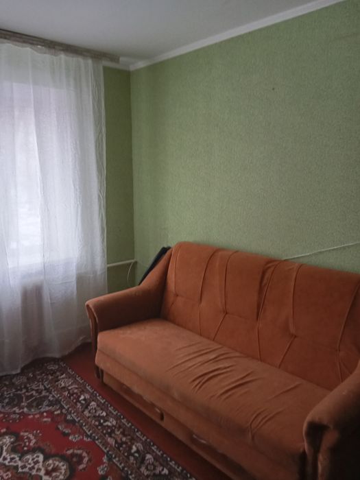 Сдаємо кімнату (малосімейка)