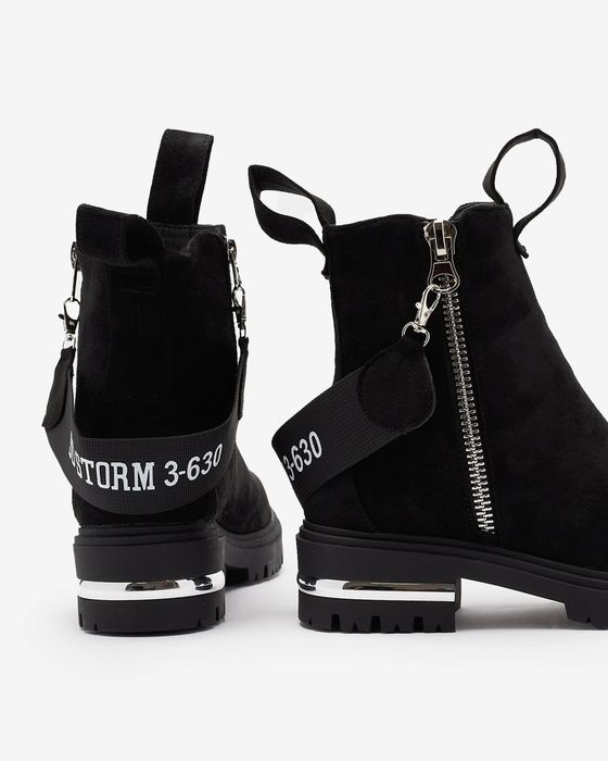 36 37 38 botki 39 40 41 na płaskim obcasie zamszowe z paseczkiem napis