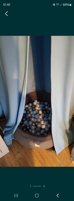 Basen z kulkami wraz z baldachimem