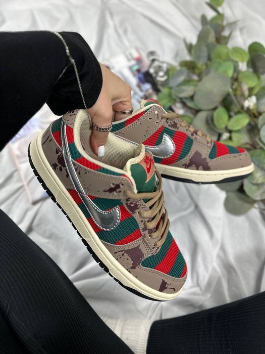 Nike SB Dunk Low Fraddy Krueger