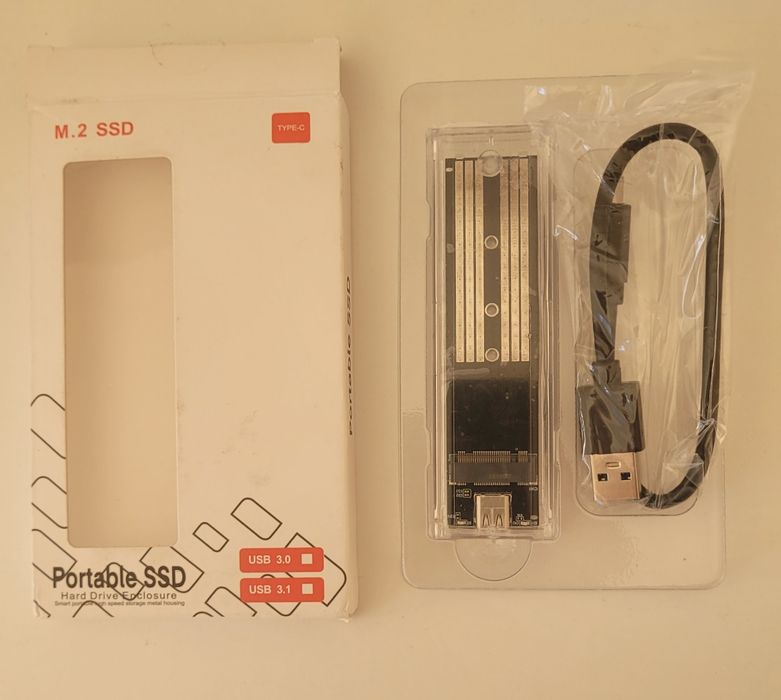 Przenośna obudowa (kieszeń) na dysk SSD M.2