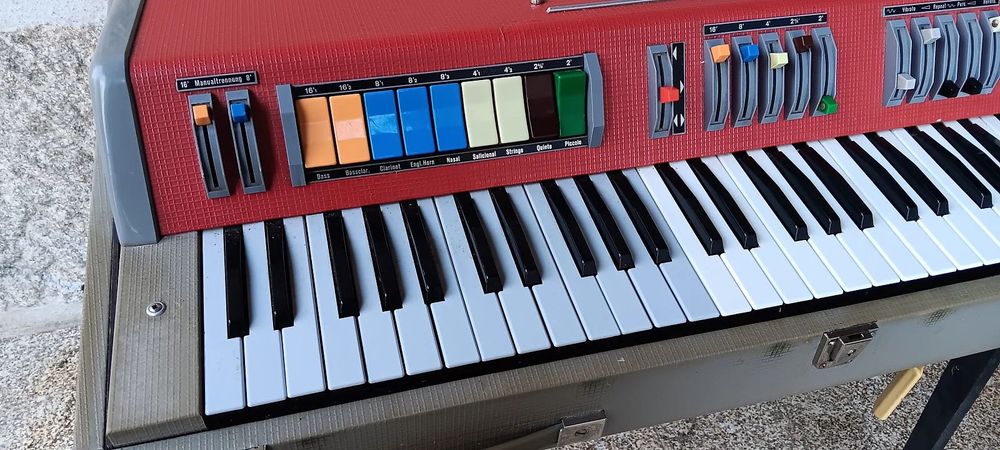 WELTMEISTER TO 2005 60's GDR Combo Organ RARO! DDR Vox Clone (1969)