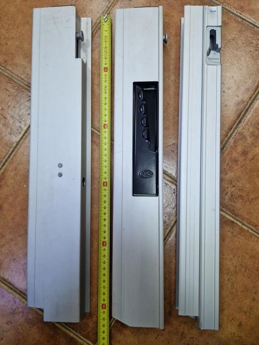 Fechos dobradiças ferragens taipais aluminio