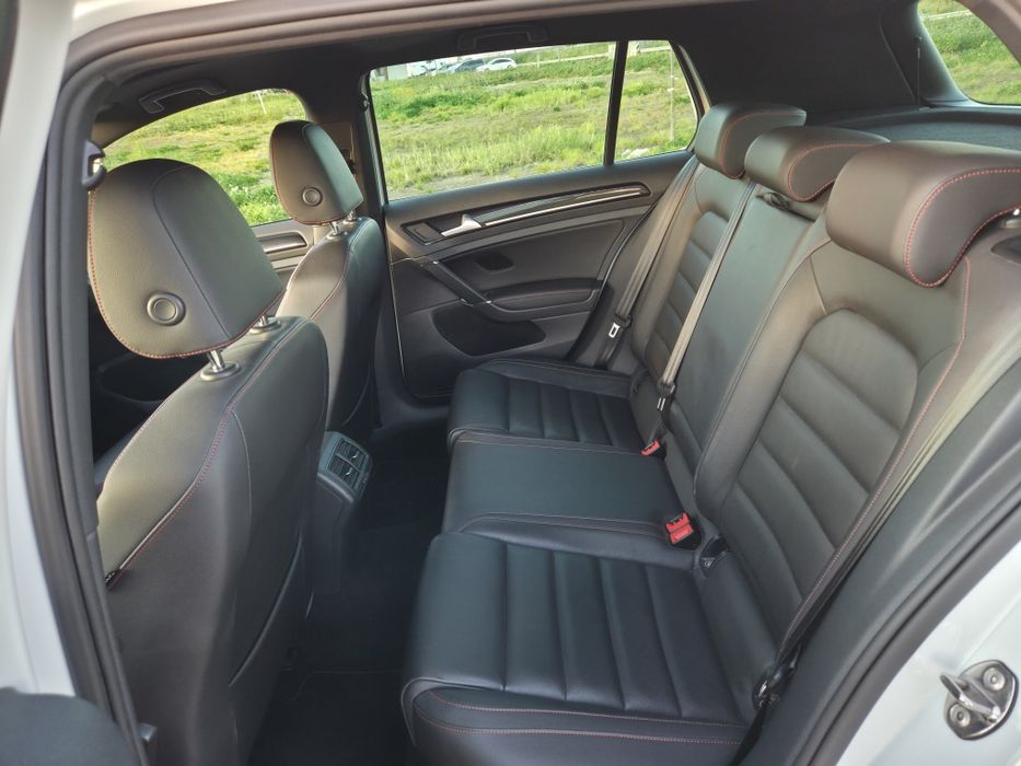 VW Golf VII GTI *DSG*Panoramico*Pele*Bola de reboque*