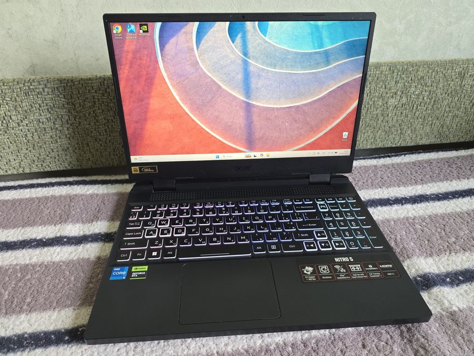 RTX 4050 acer nitro 5 core i5 12th 16gb ddr 5 512 gb ssd 15.6 FHD 144Hz