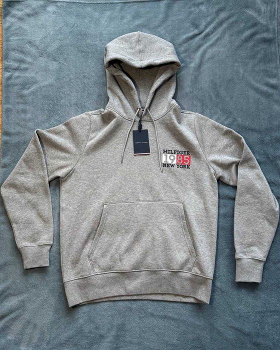 Tommy Hilfiger — серое худи «1985 New York» (с биркой)