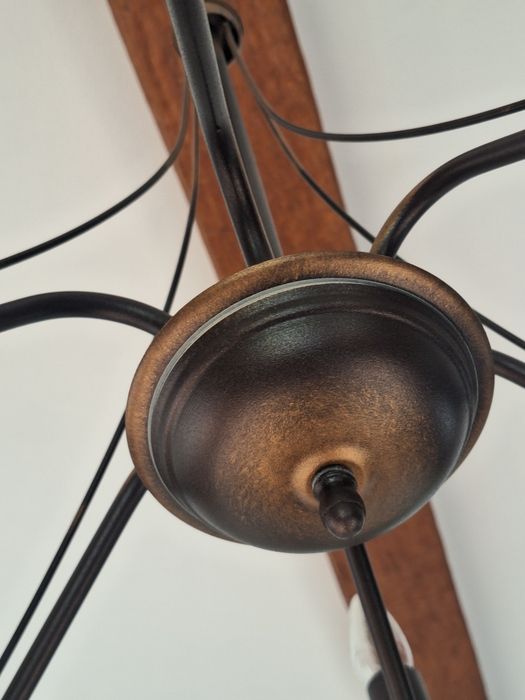Metalowa lampa sufitowa