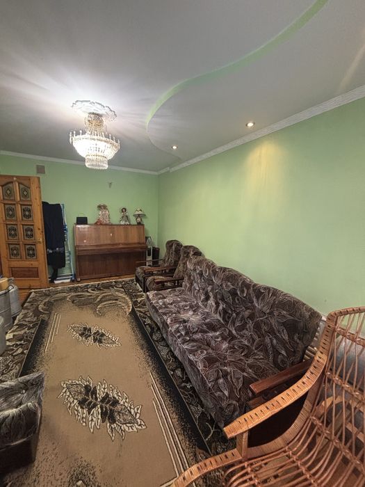 Продам квартиру 76 м2 в Новому Роздолі