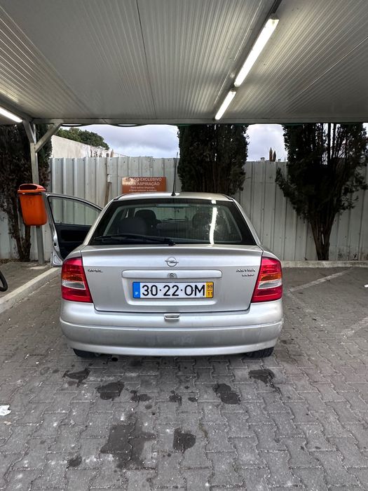 Opel Astra — fotografia 6