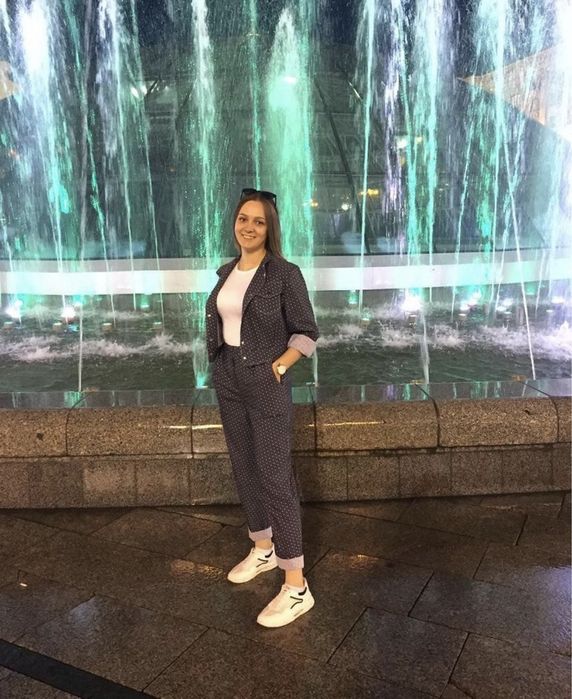 Костюм жіночий