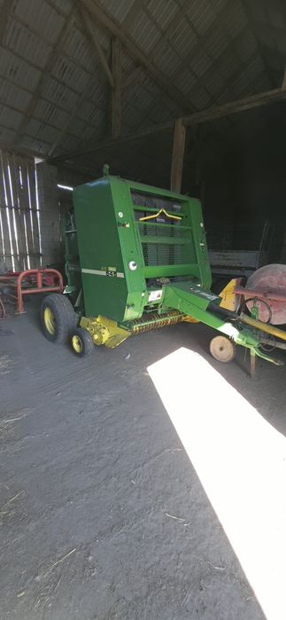 Prasa pasowa John Deere 545 Szeroki podbierak 180 , odrzutnik.