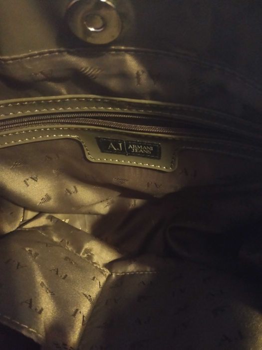 mala de senhora armani