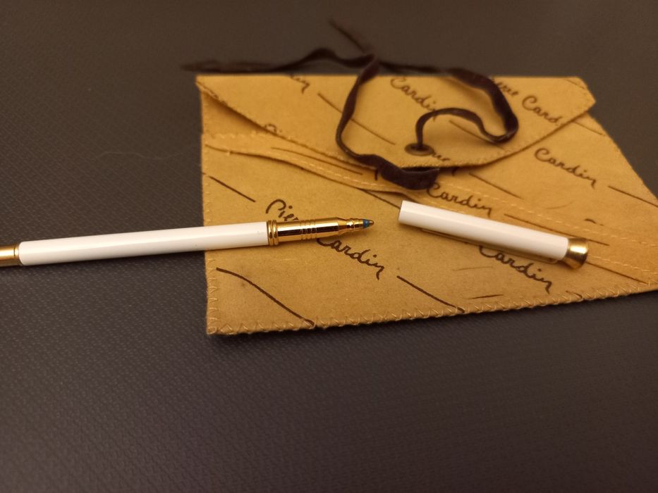 Caneta miniatura Pierre Cardin
