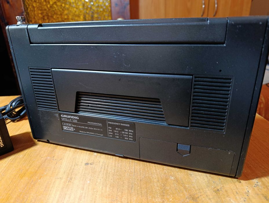 Радиоприёмник "Grundig Satellit 500"