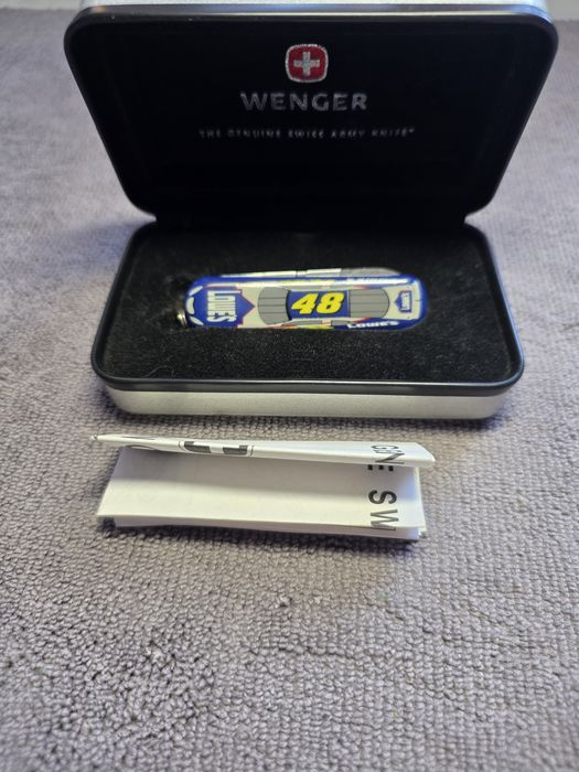 Wenger NASCAR #48 Jimmie Johnson Lowe’s Swiss Army + коробка