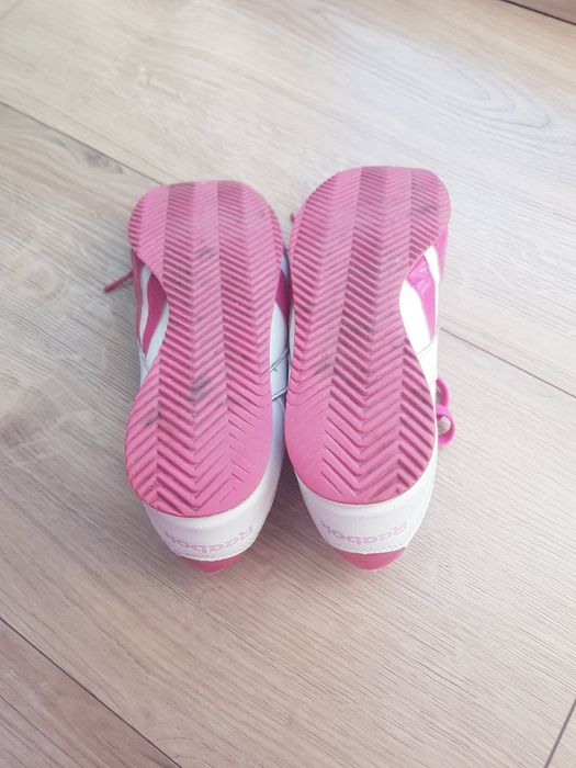 Skorzane Buty sportowe damskie marki Reebok rozmiar 39