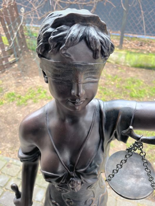 Rzeźba Temida 145 x 45 biuro gabinet kancelaria salon