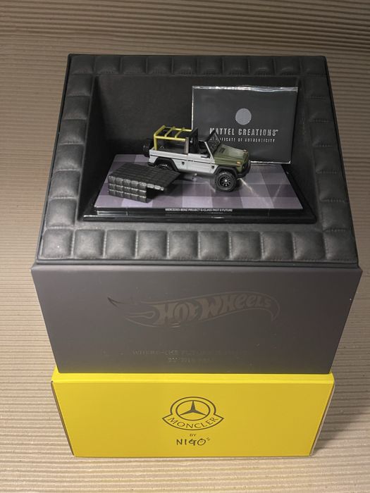 Hot Wheels x Mercedes-Benz Projekt G-Klasse Past II Future